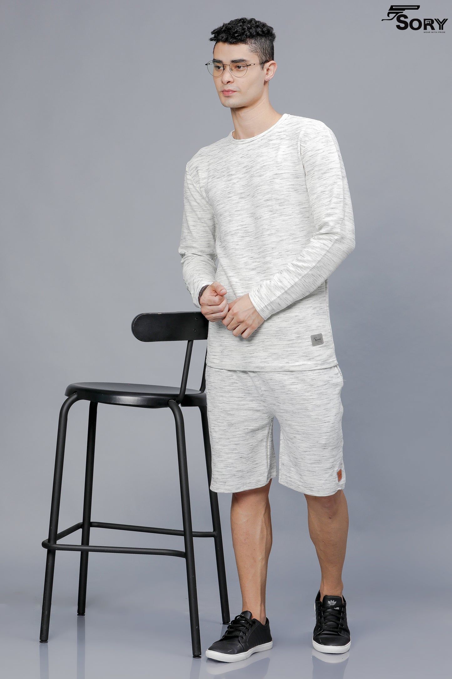 White combo full T-shirt and shorts