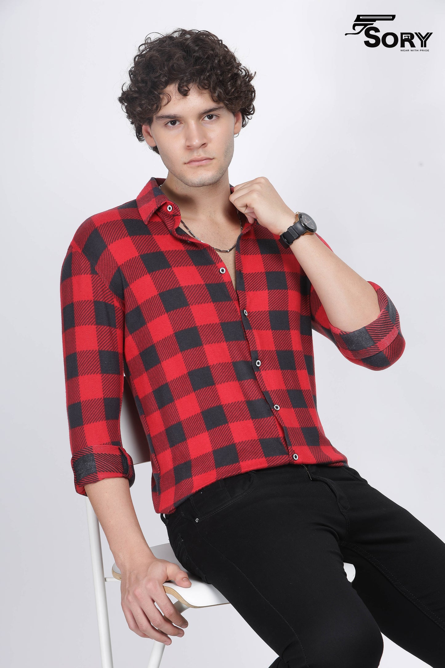 RED AND BLACK Printed Spread Collar Slim Casual Shirt