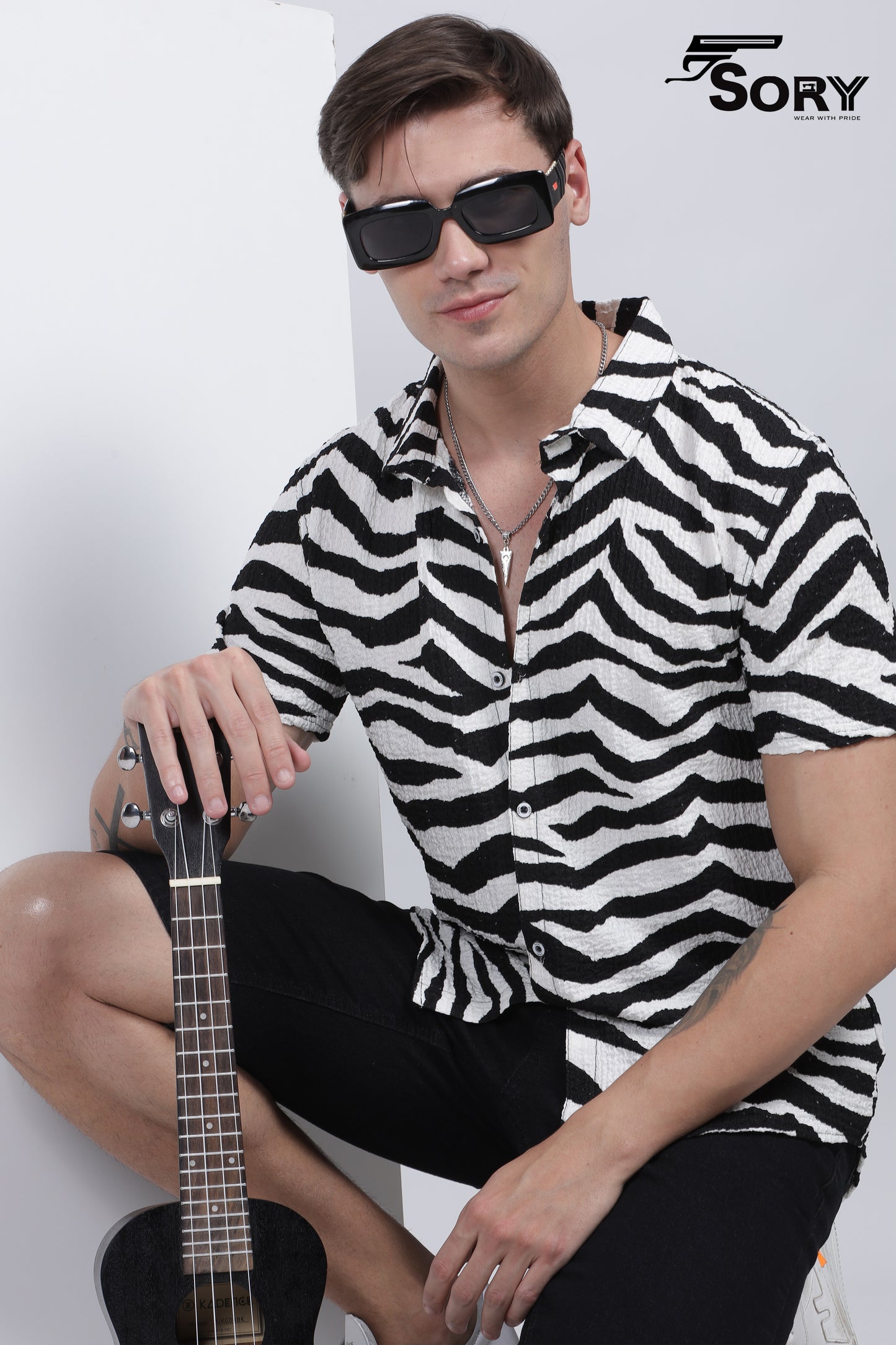 ANIMAL PRINT CRUSHED HALF SHIRT