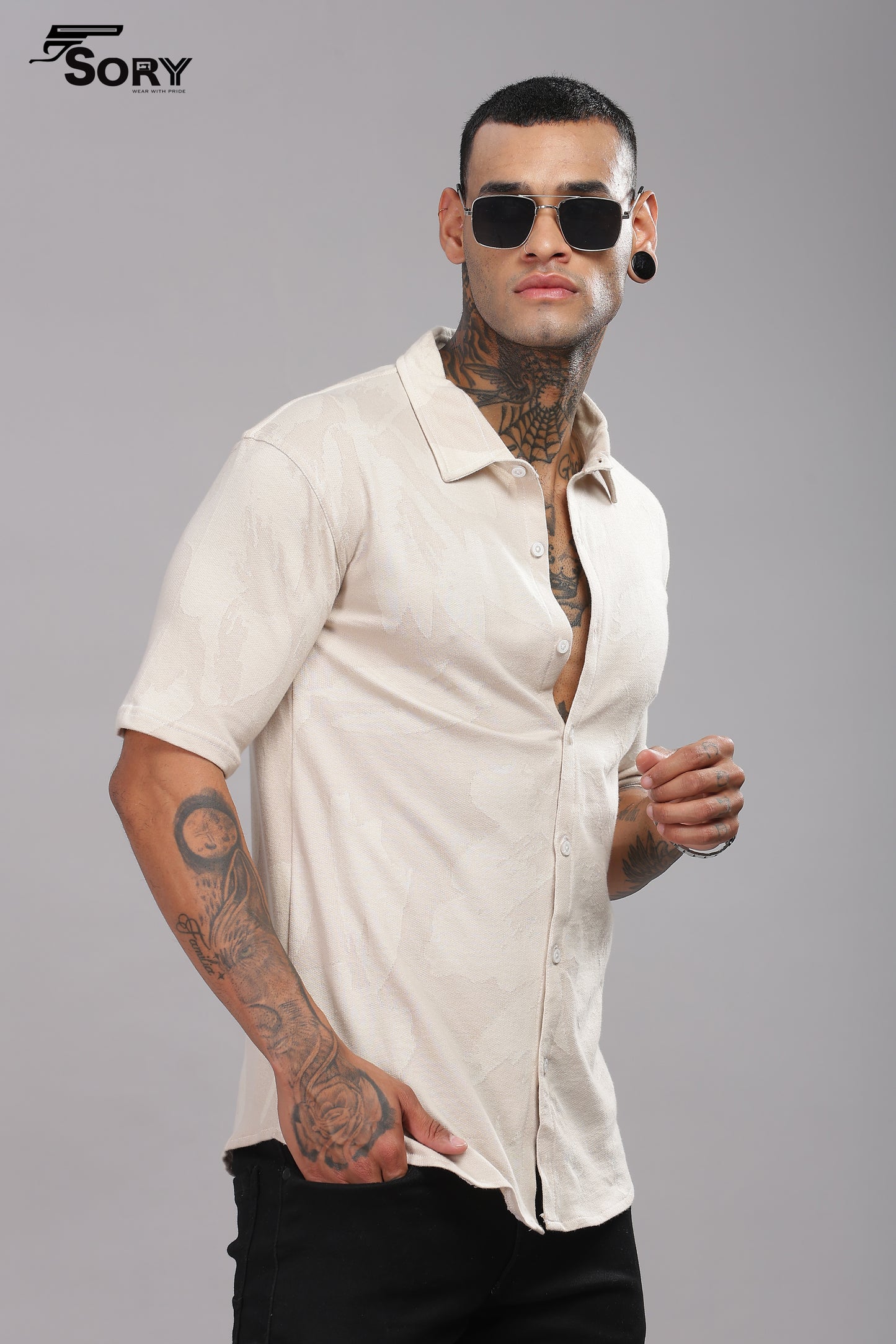Burn out print cream body cooling shirt