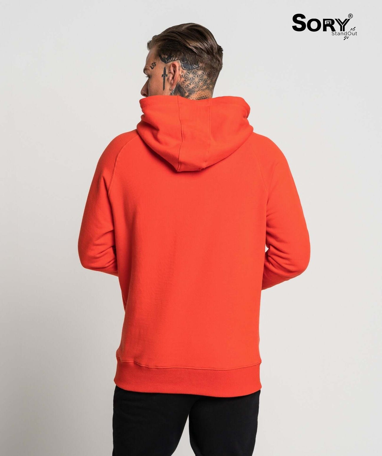 ORANGE PULLOVER OVER