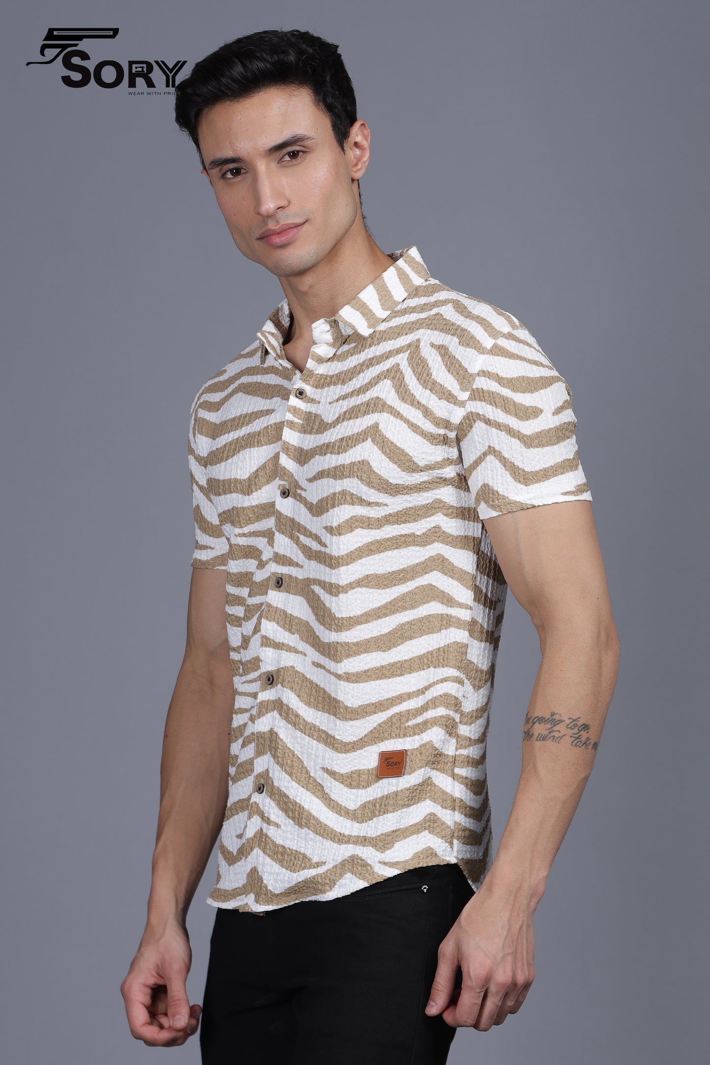 CRUHED FABRIC HALF SHIRT