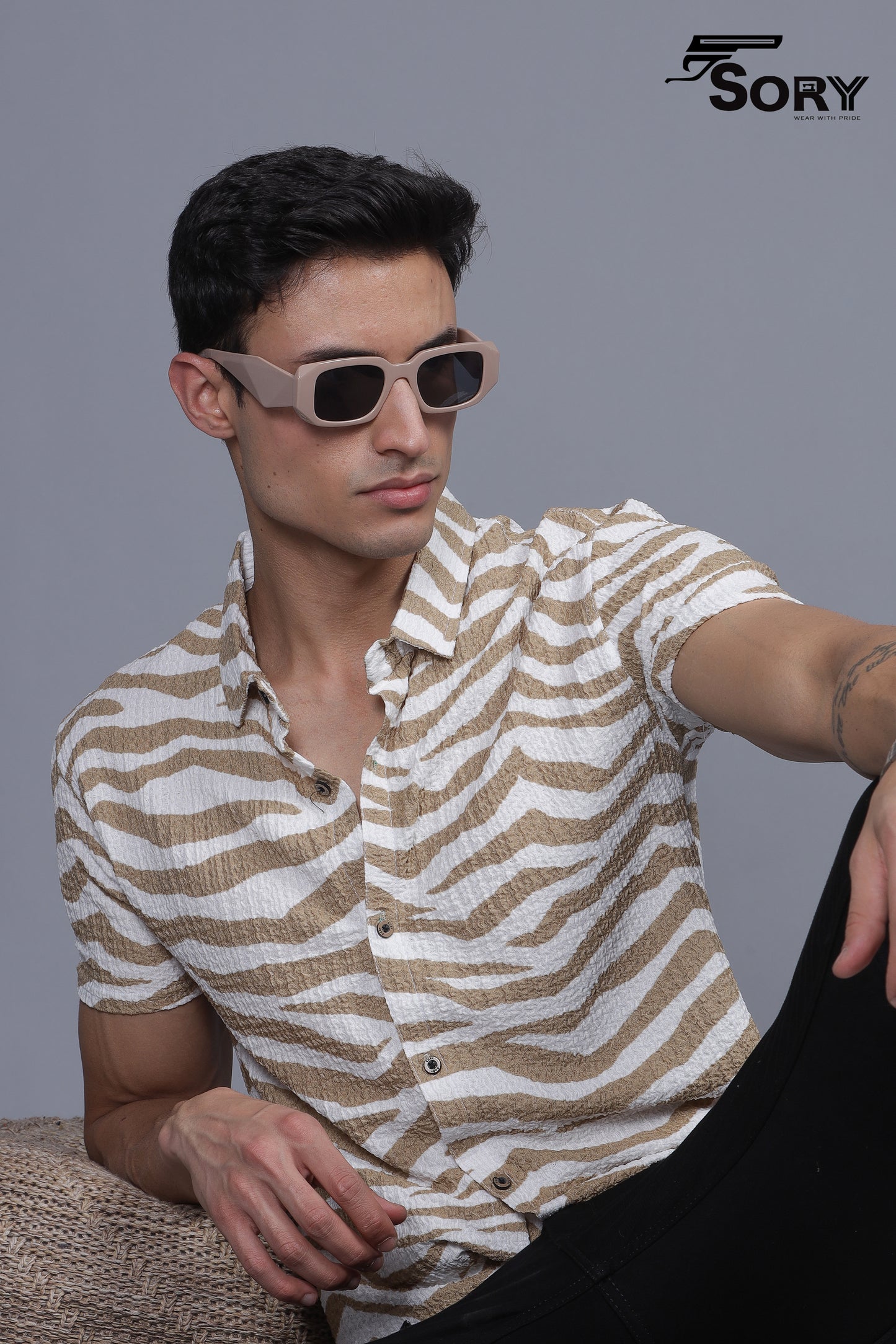 CRUHED FABRIC HALF SHIRT