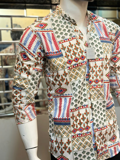 WHITE FULL BLUE SHIRT WITH CHINES COLLAR SLIM FIT