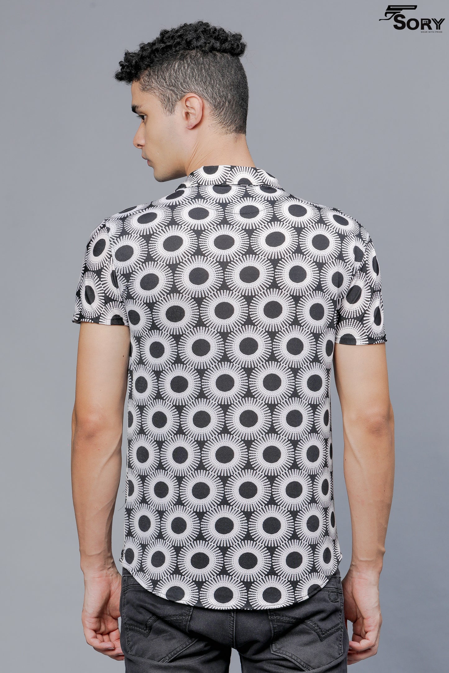 BLACK AND WHITE PRINTED SHIRT